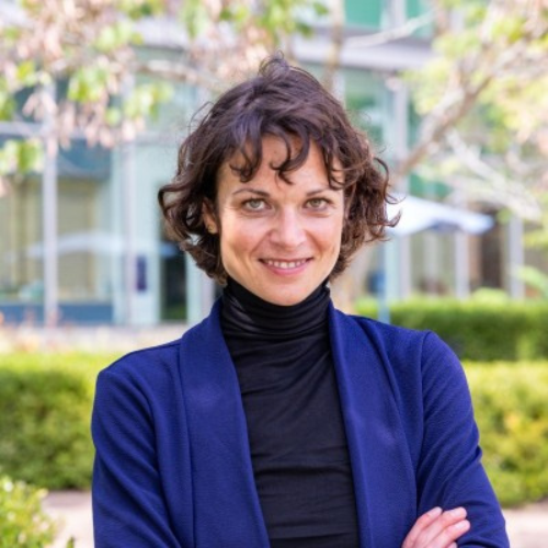 Claudia-Loebel-500x500